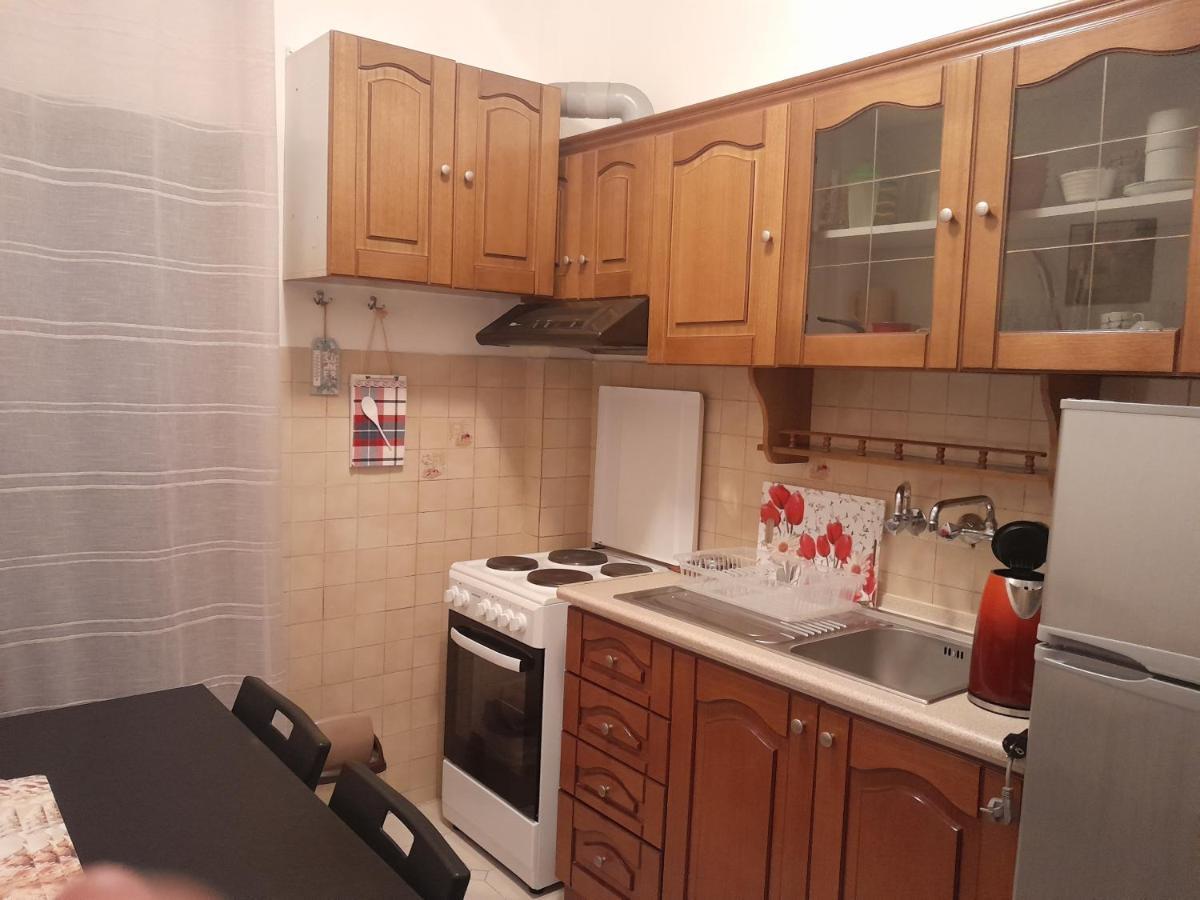 Sunshine Apartment Paralia Dionisiou Eksteriør billede