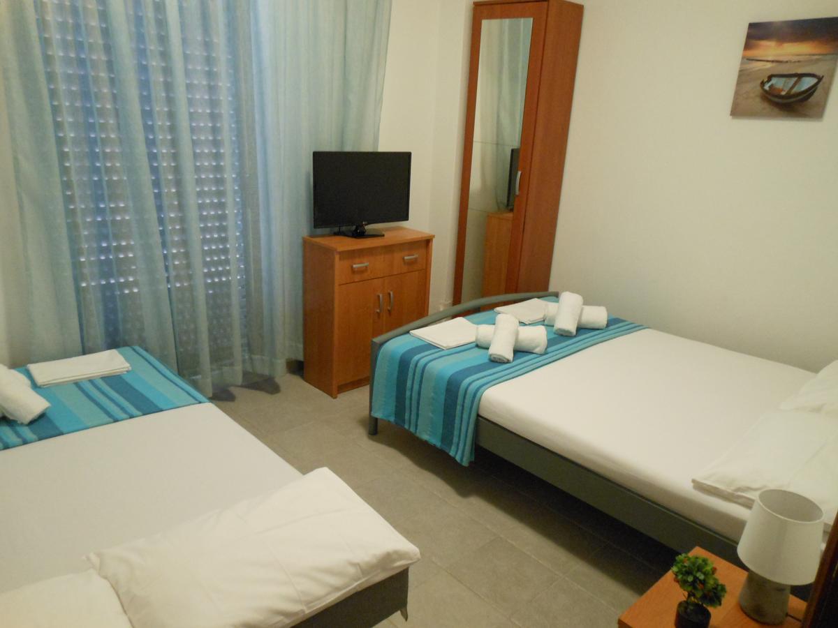 Sunshine Apartment Paralia Dionisiou Eksteriør billede