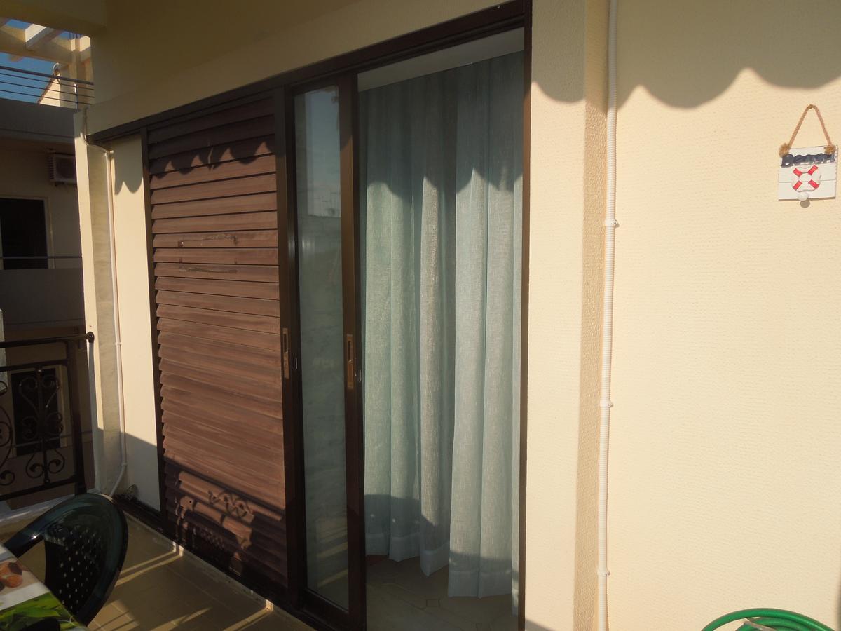 Sunshine Apartment Paralia Dionisiou Eksteriør billede